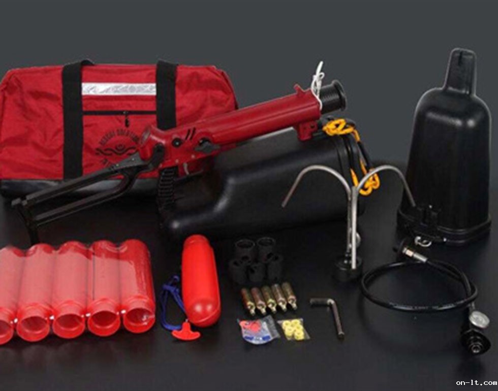 救援抛投器的使用