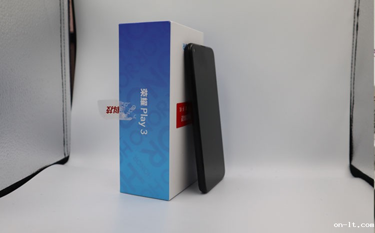 X11防爆手机展示.jpg X11防爆手机展示.jpg