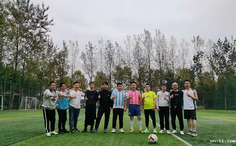 【互动家园】齐聚绿茵地，来一场足球友谊赛