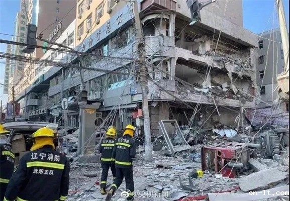 揪心！沈阳一小区突发爆炸事故，巨大冲击波席卷整条街